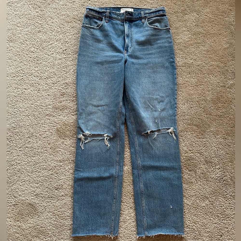 Abercrombie and Fitch Jeans, The 90s Straight- Ultra High Rise